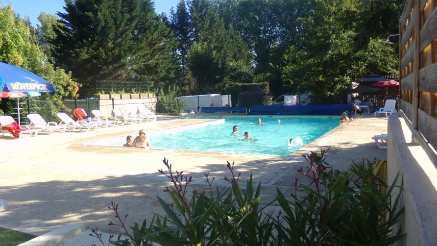 Camping Au Fil de l'Eau