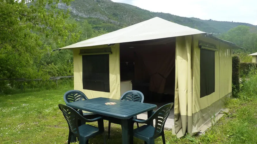 Flower Camping LA BEXANELLE