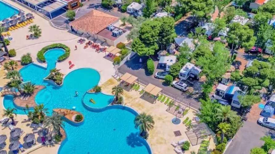 Camping Resort Les Champs Blancs