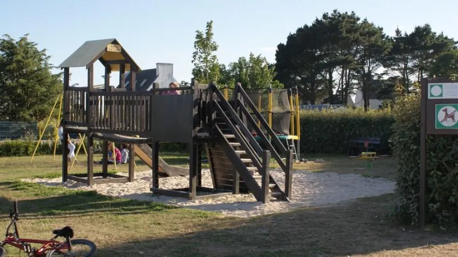 Camping La Corniche***