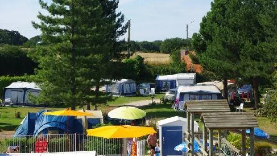 Camping Le Domaine des Jonquilles
