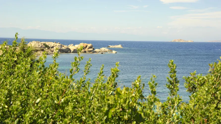 Isola dei Gabbiani - Land of water