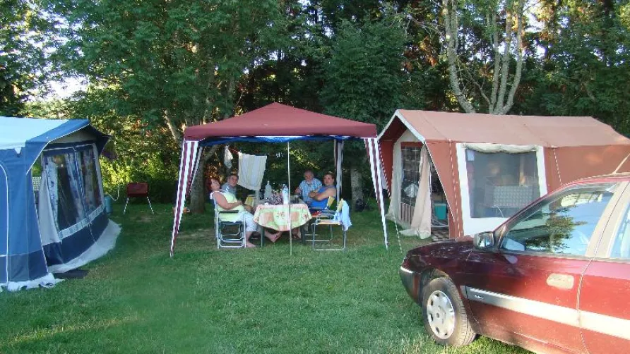 Camping LES GRAVES