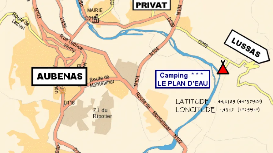 Flower Camping Le Plan d'Eau - Ardèche
