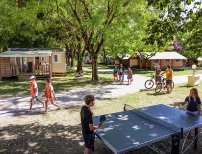 Flower Camping Le Soleil des Bastides