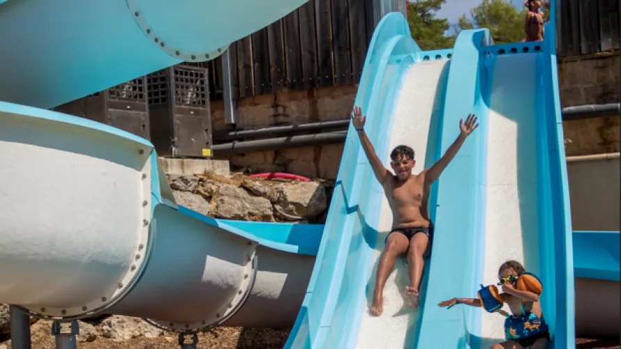 Camping La Pinède
