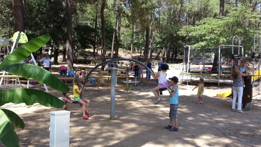 Camping La Simioune Vaucluse et Drome Provencale
