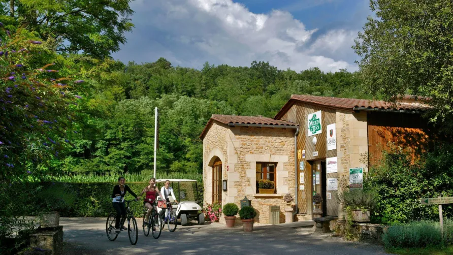 Clico Chic - Camping Le Moulin du Roch