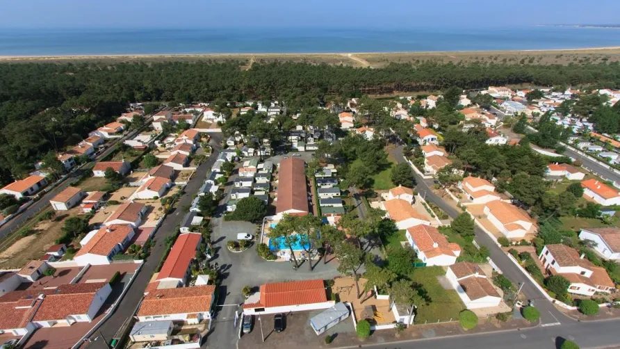 Camping La Pinède