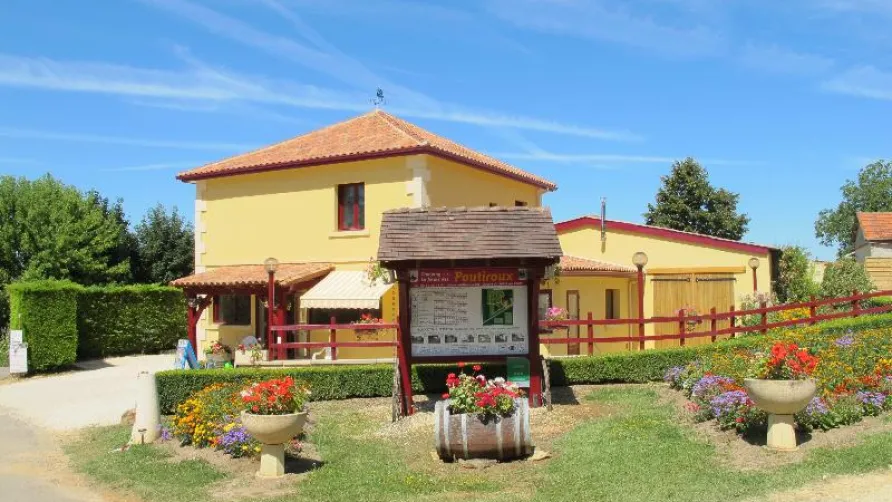 Ushuaïa Villages - Camping les Poutiroux ****