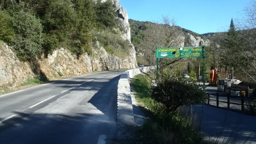 CAMPING DES TUNNELS