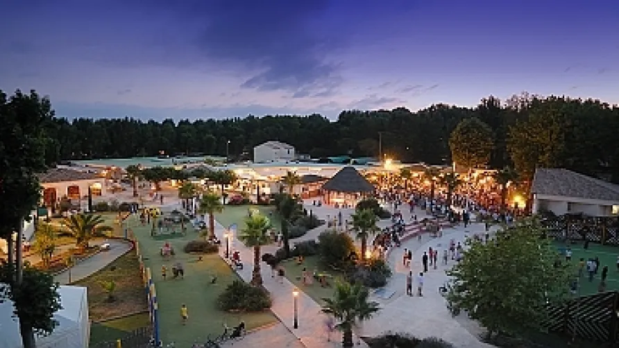Camping Marvilla Parks - Domaine La Yole