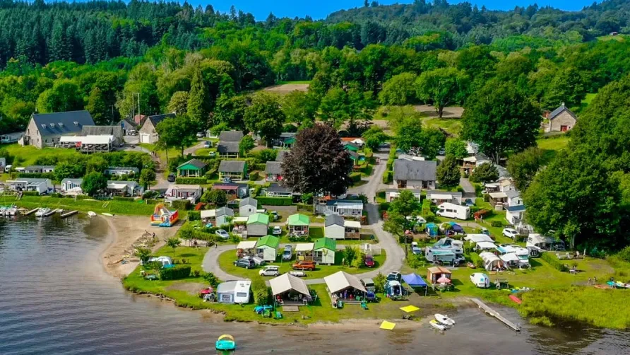 Flower Camping Le Port de Neuvic