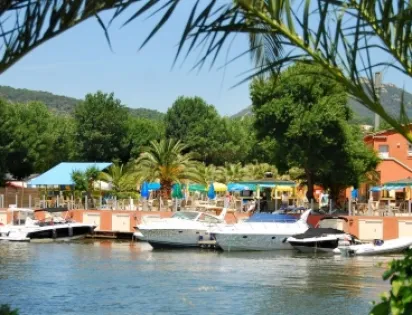 Holiday Marina Resort