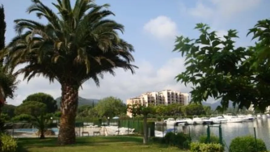 Bungalows du Golfe - Camping les Pruniers