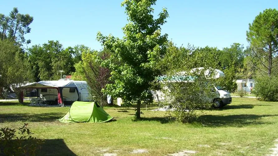 Camping Paradis Le Tastesoule