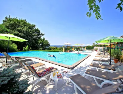 Les Ventoulines Village & Spa