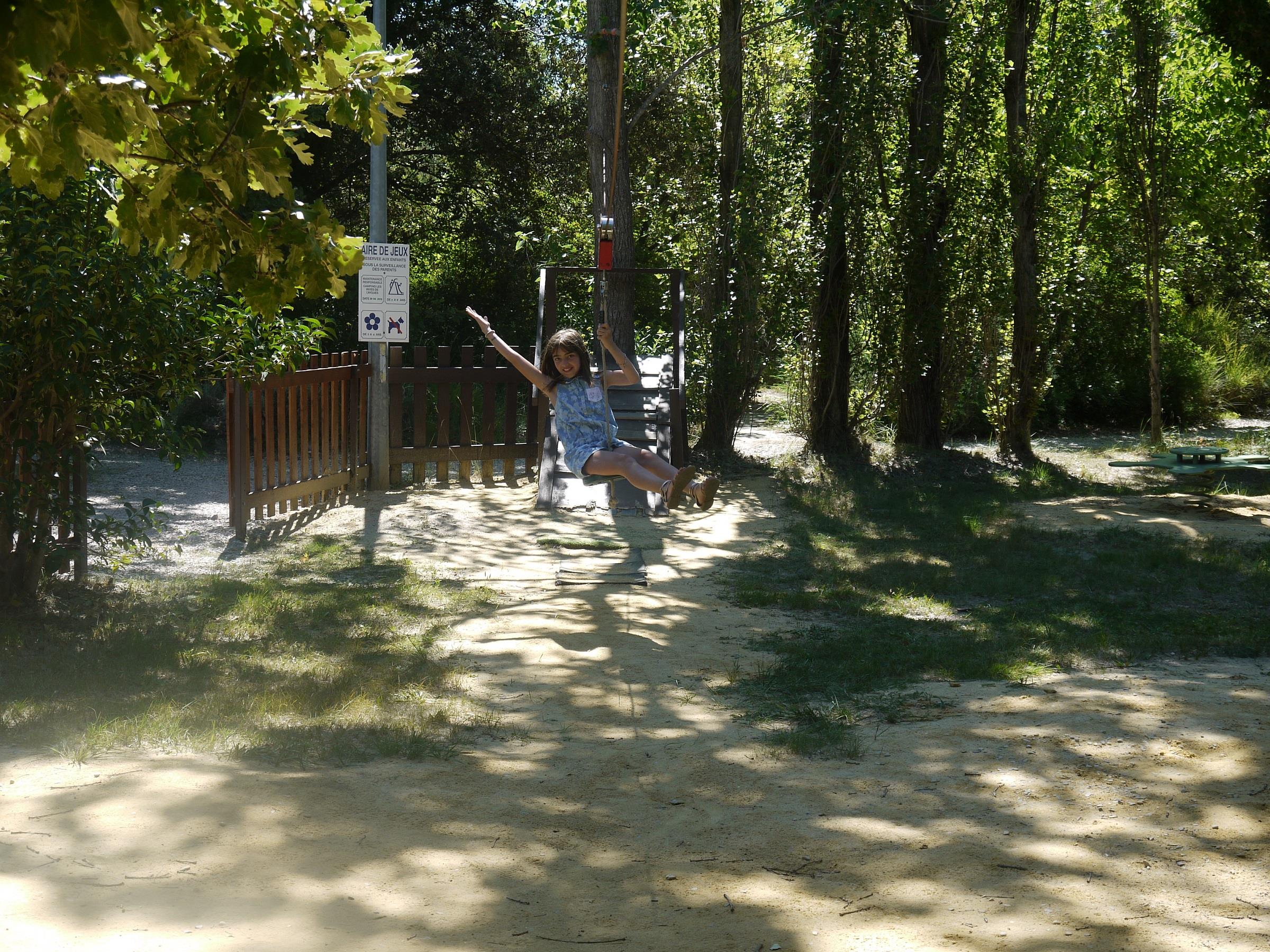 Flower Camping Les Rives de l'Aygues