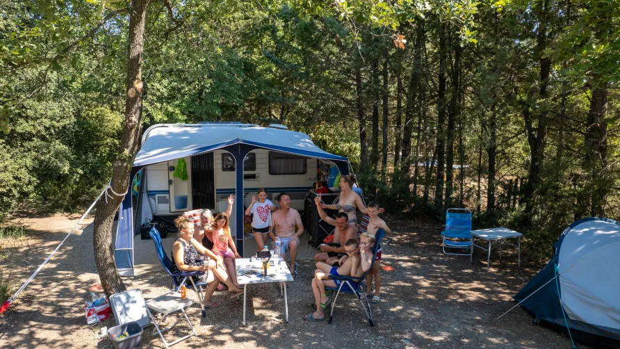 Flower Camping Les Rives de l'Aygues