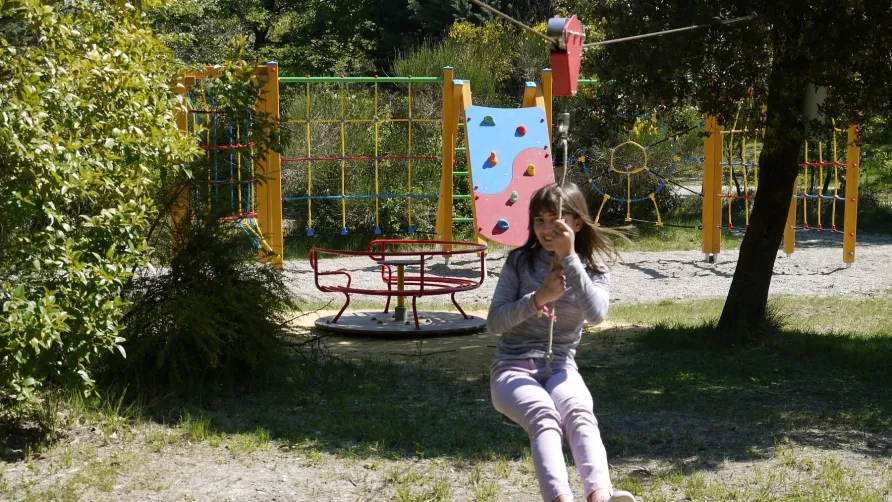 Flower Camping Les Rives de l'Aygues