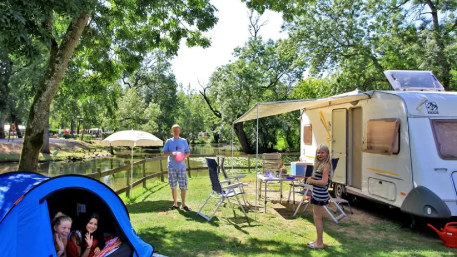 Castel Camping Château de L'Epervière