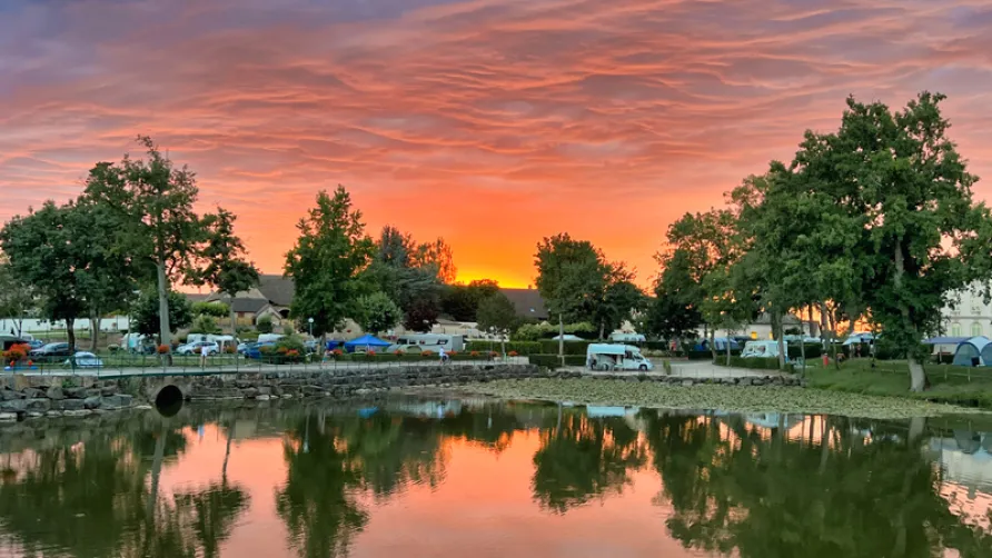 Castel Camping Château de L'Epervière