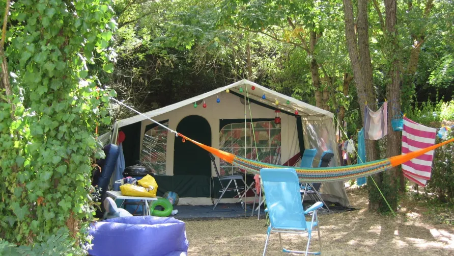 Flower Camping les Tomasses