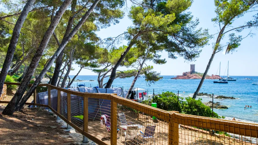 YELLOH! VILLAGE - Camping Plage du Dramont