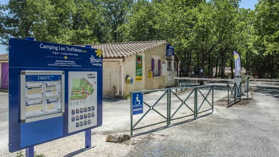 Flower Camping LES TRUFFIERES