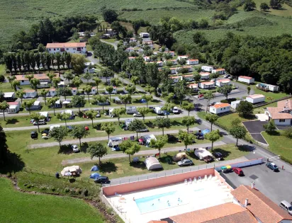 CAMPING MENDI AZPIAN