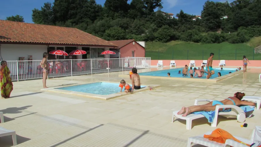 CAMPING MENDI AZPIAN