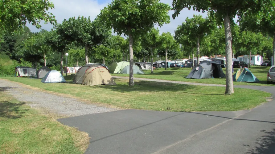 CAMPING MENDI AZPIAN