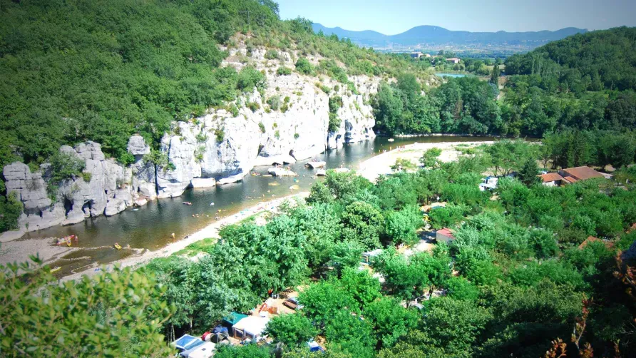 Camping les Actinidias