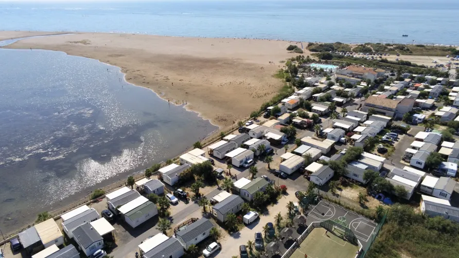 Camping Bleu Marine