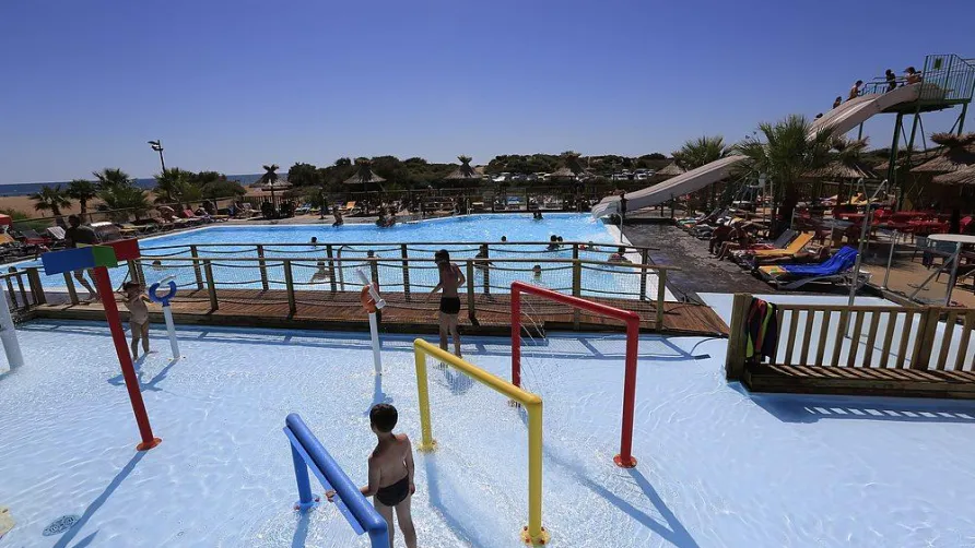 Camping Bleu Marine