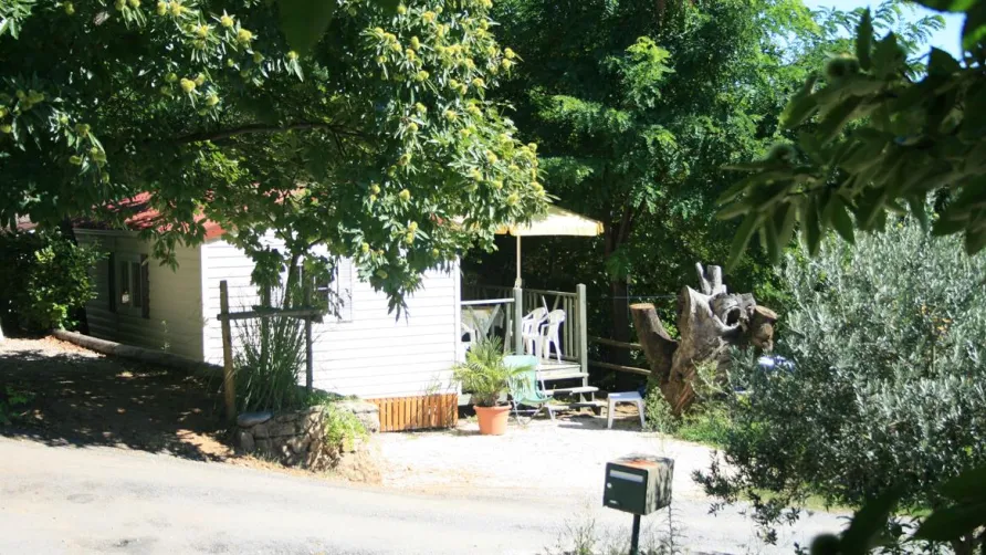 CAMPING LES CHATAIGNIERS