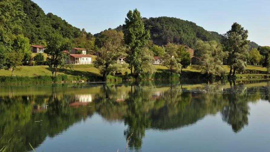 Domaine du Lac de Champos
