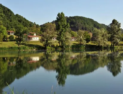 Domaine du Lac de Champos