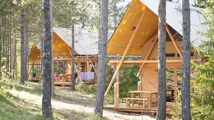 Village Huttopia Lanmary