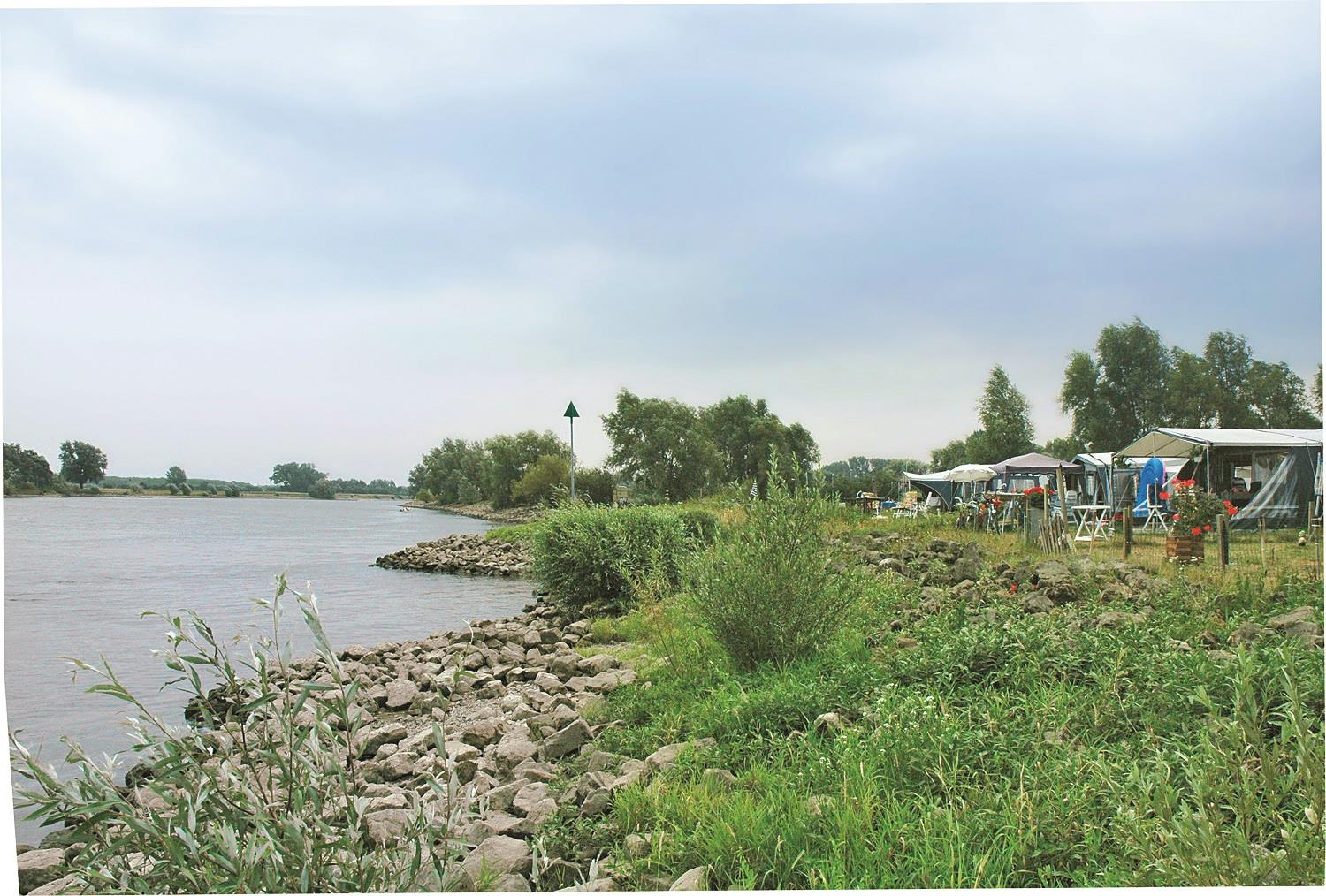 Recreatiepark en Jachthaven De Scherpenhof