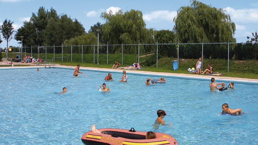 Recreatiepark en Jachthaven De Scherpenhof