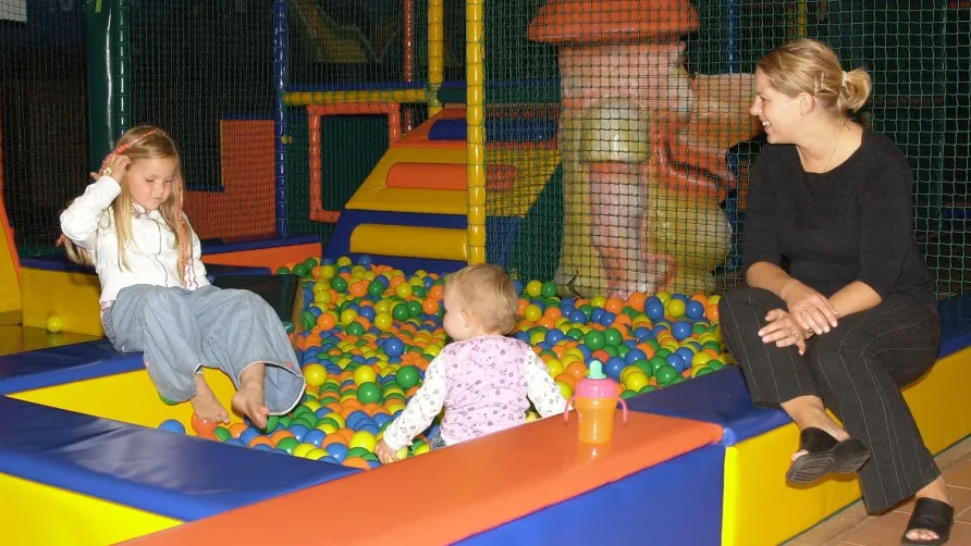 Recreatiepark en Jachthaven De Scherpenhof