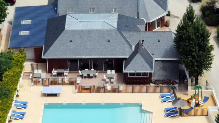 -- DOMAINE MON CALME --   Camping & Appart Hôtel