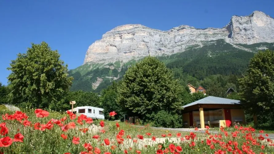 Camping Onlycamp Des Petites Roches