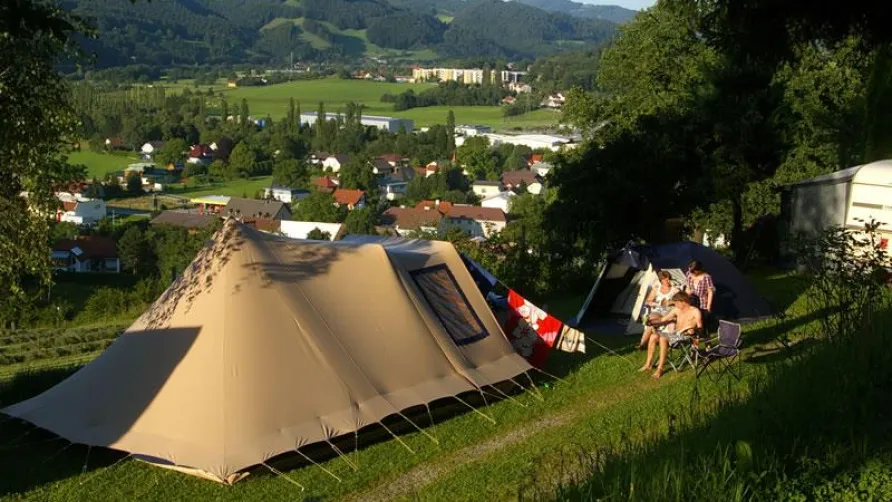 Terrassen Camping Traisen
