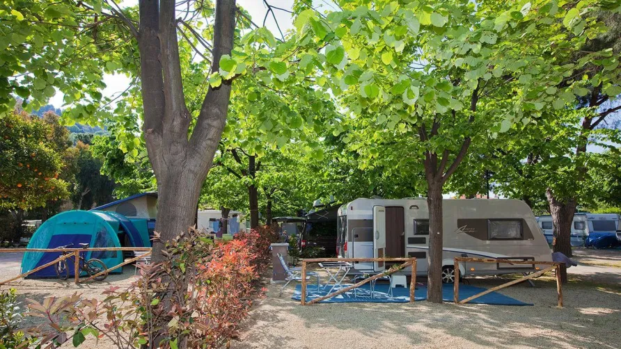 Il Villaggio di Giuele - Eurocamping Calvisio