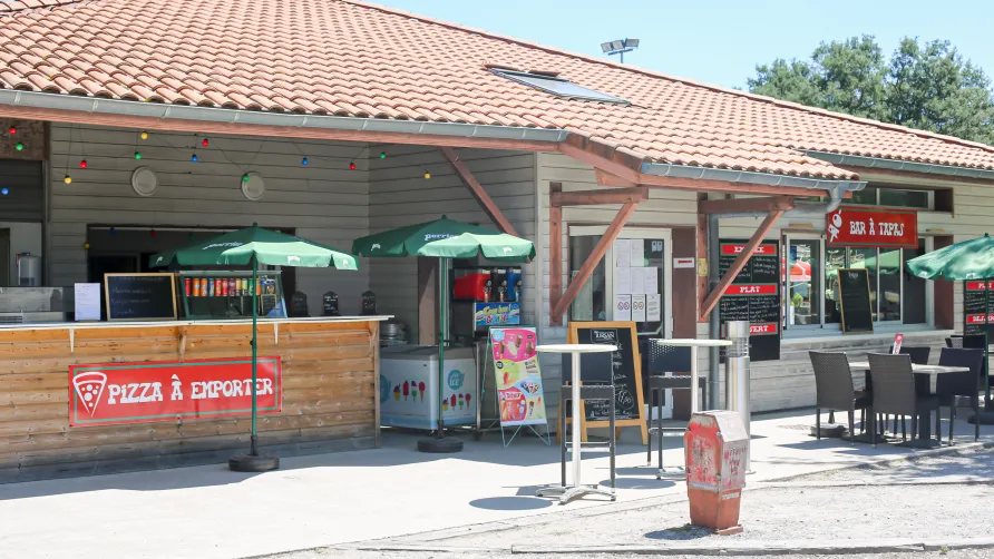 Camping Nature L'Airial****
