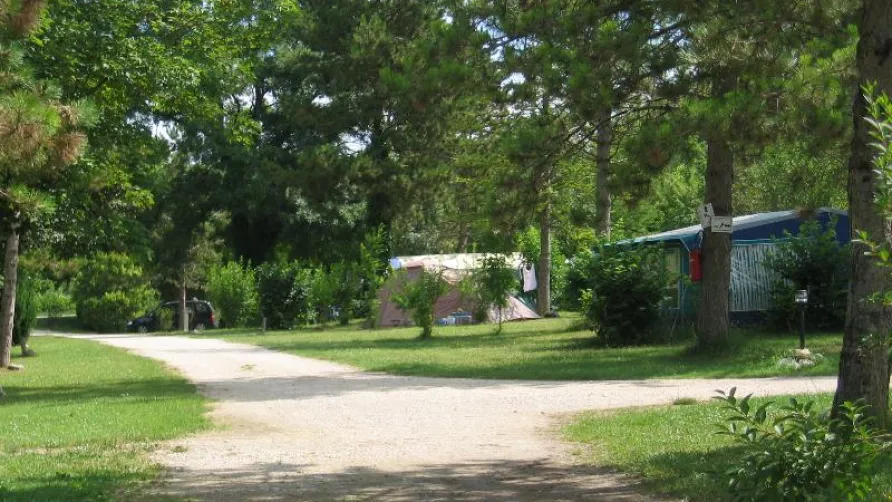 Camping les Arcades