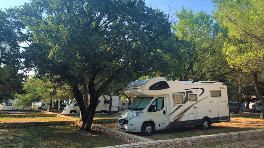 Camping Vransko Jezero Crkvine