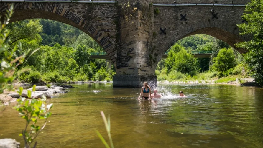 Flower Camping Le Pont du Tarn